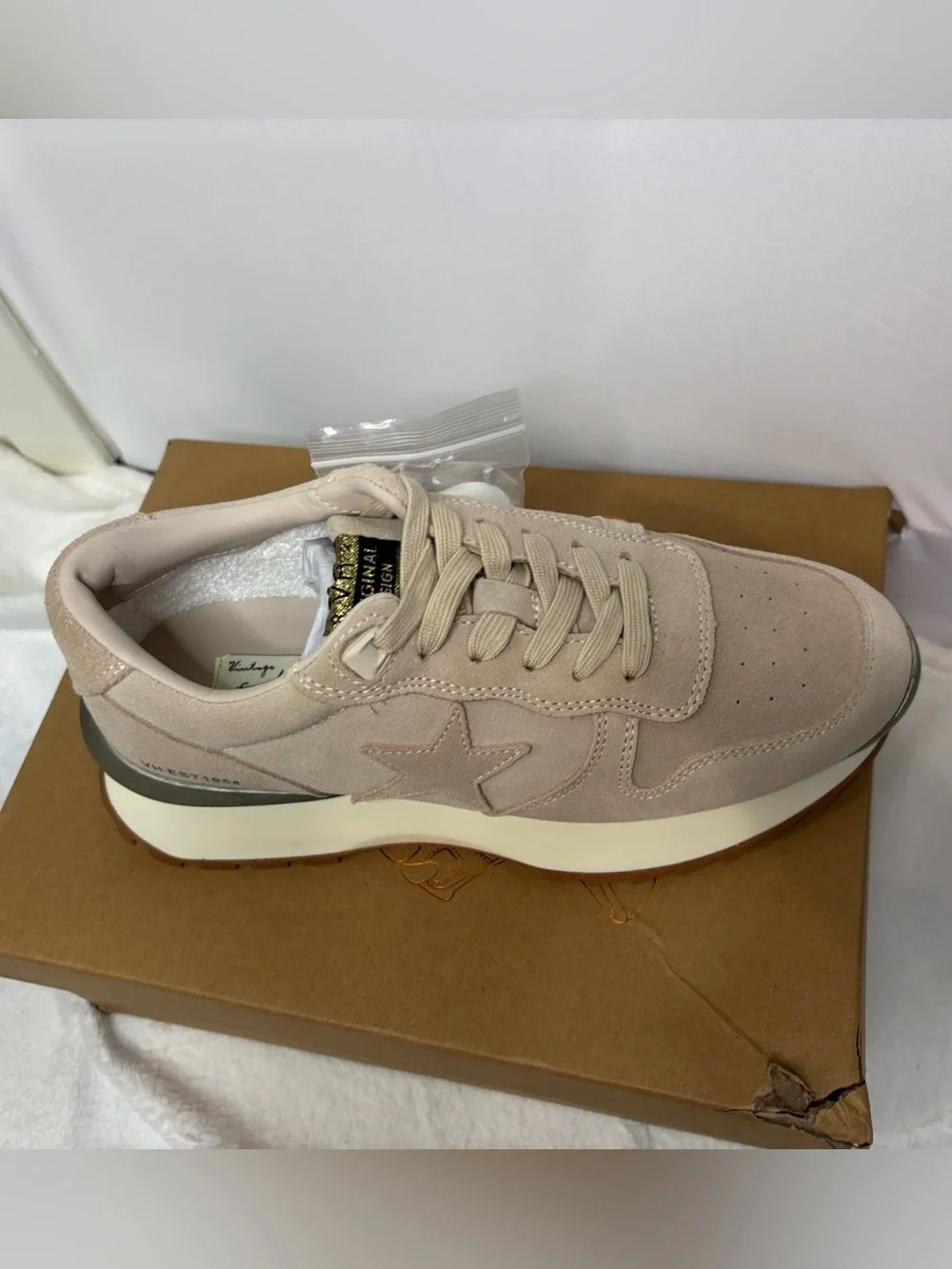 Vintage Havana Women's Star Suede Sneaker in Stone - Picture 2 of 3